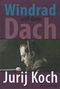 Der Autor Jurij Koch mit Kopfhörern am Mikrofon Der Autor Jurij Koch mit Kopfhörern am Mikrofon