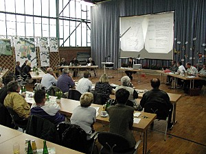 Informationsveranstaltung in der Turnhalle.